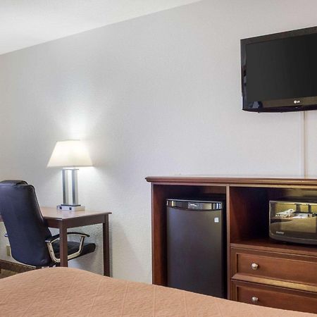 Quality Inn Oacoma - Chamberlain Buitenkant foto